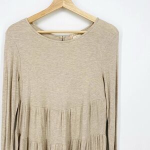 Altar'd State Long Sleeve Tiered Pleated Key Hole Back Pullover Thermal M